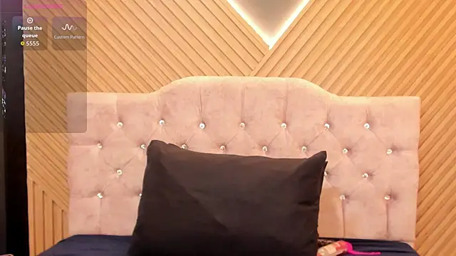 leyla smithh online show from 14, 11, 2025