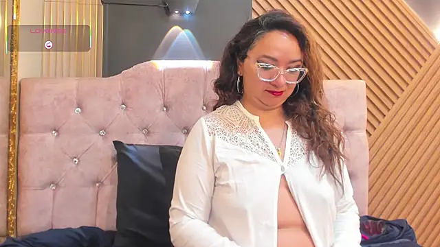 leyla smithh online show from 15, 11, 2025