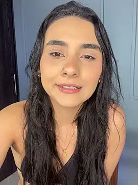 Zafira Montiel online show from 17, 12, 2025