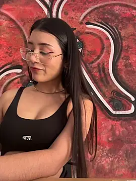 CatadeLuca online show from 8, 11, 2025