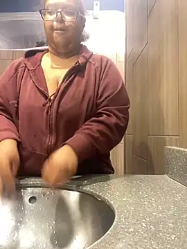 Snapshot of wishuhope4 chatting on 18, 12, 2025 wishuhope4 online show from 18, 12, 2025