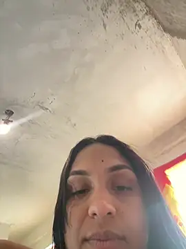 Snapshot of Messy-diana21 chatting on 8, 2, 2026 Messy-diana21 online show from 8, 2, 2026