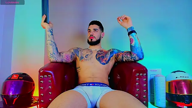 Snapshot of amodeus_bael_ chatting on 15, 12, 2025 amodeus bael online show from 15, 12, 2025