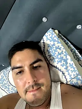 Snapshot of Garces5H- chatting on 18, 12, 2025 Garces5H- online show from 18, 12, 2025