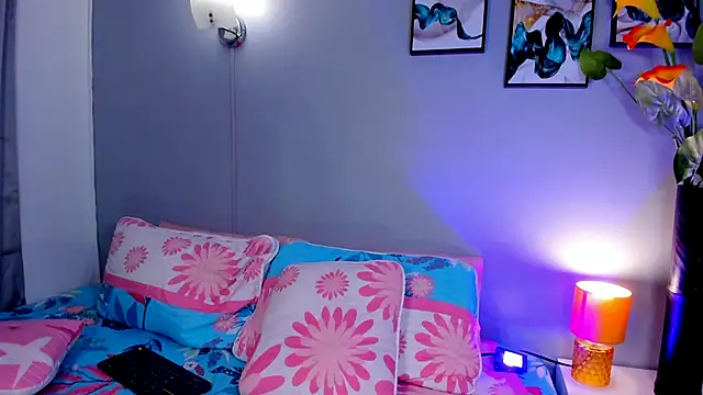 Zoee10 online show from 7, 11, 2025