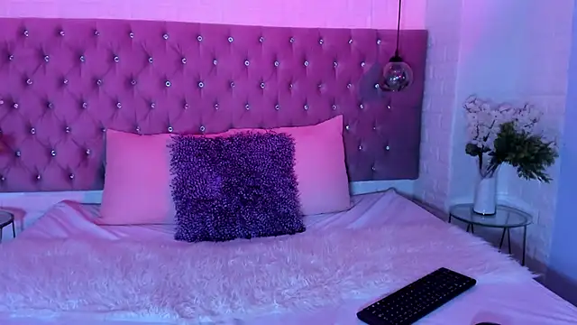 Snapshot of Scarlet_Monroee chatting on 21, 10, 2025 Scarlet Monroee online show from 21, 10, 2025