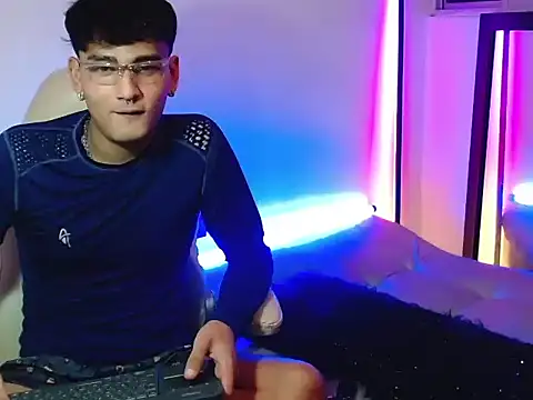 Valentin peach online show from 10, 9, 2025