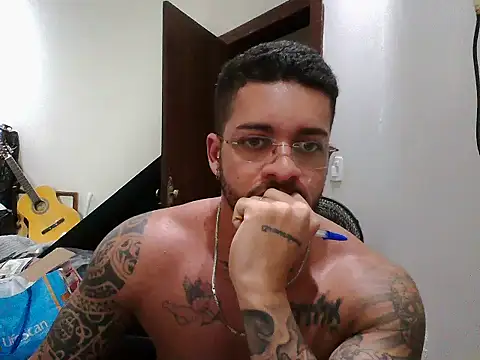 Snapshot of Mitt1993b chatting on 18, 12, 2025 Mitt1993b online show from 18, 12, 2025