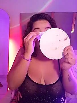 Snapshot of LoanaSantos chatting on 3, 10, 2025 LoanaSantos online show from 3, 10, 2025