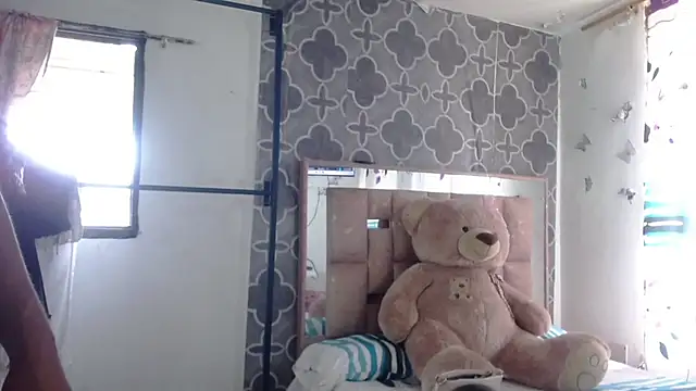 Snapshot of LicyEvans1 chatting on 26, 3, 2026 LicyEvans1 online show from 26, 3, 2026