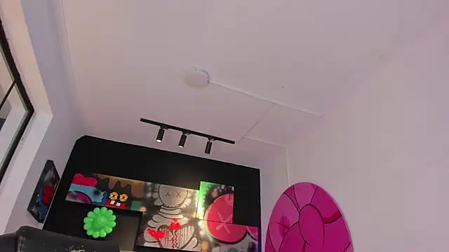 miIa bratz online show from 24, 2, 2026