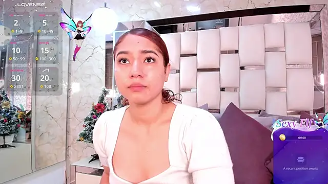 Snapshot of megannherrera chatting on 14, 12, 2025 megannherrera online show from 14, 12, 2025