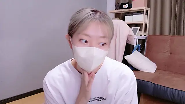 Nana  ch online show from 10, 9, 2025