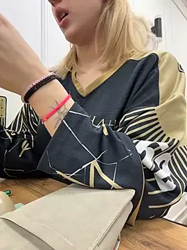 CaitlinSugar online show from 8, 11, 2025