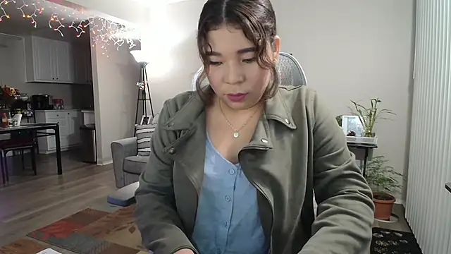 Snapshot of SHEILYN_ chatting on 25, 11, 2025 SHEILYN online show from 25, 11, 2025