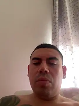 Snapshot of davidxxx099 chatting on 13, 10, 2025 davidxxx099 online show from 13, 10, 2025