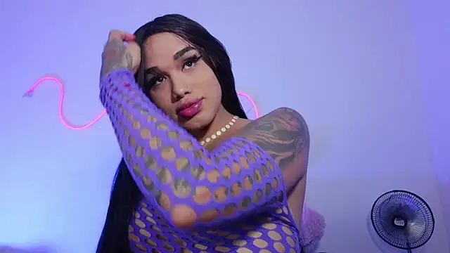 Snapshot of alejadolly chatting on 17, 3, 2026 alejadolly online show from 17, 3, 2026