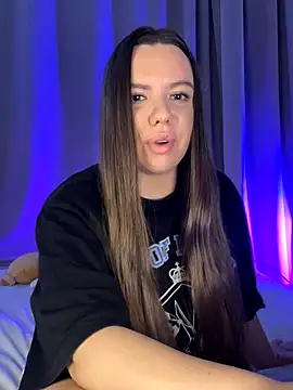 Snapshot of Chloe_loo chatting on 21, 9, 2025 Chloe loo online show from 21, 9, 2025