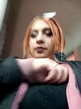 Snapshot of Mariana-94 chatting on 8, 10, 2025 Mariana-94 online show from 8, 10, 2025