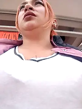 Snapshot of Mariana-94 chatting on 10, 10, 2025 Mariana-94 online show from 10, 10, 2025