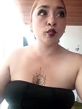 Snapshot of Mariana-94 chatting on 5, 11, 2025 Mariana-94 online show from 5, 11, 2025