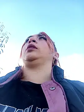 Snapshot of Mariana-94 chatting on 12, 11, 2025 Mariana-94 online show from 12, 11, 2025