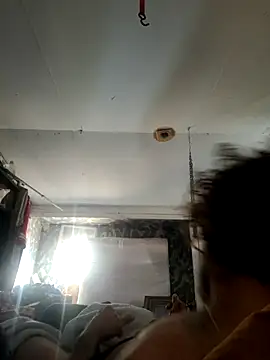 Snapshot of bearded_cross chatting on 21, 11, 2025 bearded cross online show from 21, 11, 2025