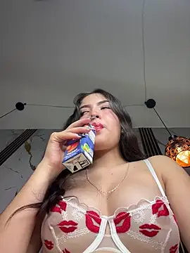 Snapshot of Gaby-Herrera chatting on 29, 10, 2025 Gaby-Herrera online show from 29, 10, 2025