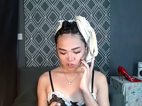 Snapshot of hugesignificant_69 chatting on 25, 11, 2025 hugesignificant 69 online show from 25, 11, 2025