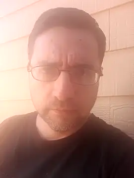 Snapshot of Gearsuit chatting on 23, 10, 2025 Gearsuit online show from 23, 10, 2025