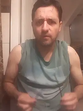 Snapshot of Gearsuit chatting on 3, 11, 2025 Gearsuit online show from 3, 11, 2025