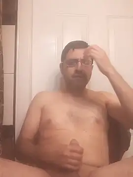 Snapshot of Gearsuit chatting on 4, 11, 2025 Gearsuit online show from 4, 11, 2025