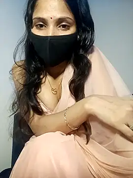 Snapshot of TheSassyGirl7 chatting on 12, 11, 2025 TheSassyGirl7 online show from 12, 11, 2025