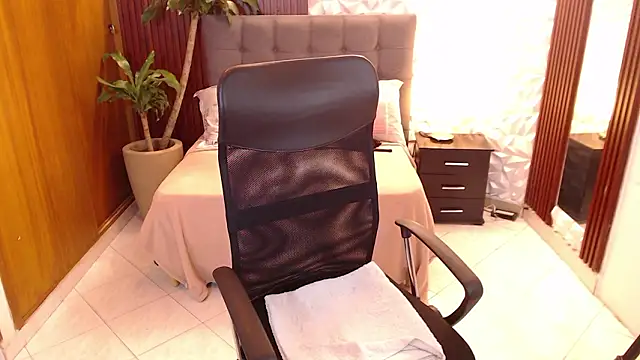 veronica em1 online show from 3, 3, 2026