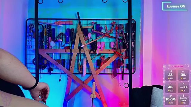 Mrmia bdsm extreme online show from 13, 2, 2026