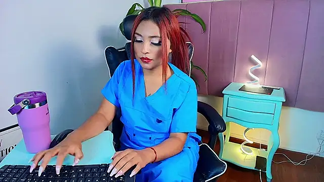 Naiaa Cruz online show from 28, 2, 2026