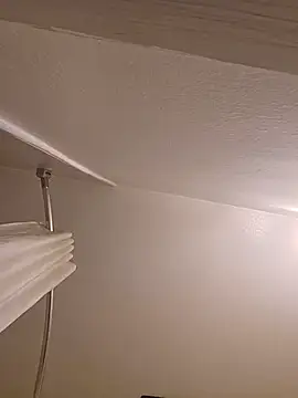 Snapshot of Leshok chatting on 26, 11, 2025 Leshok online show from 26, 11, 2025