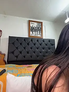 Snapshot of AVA_69 chatting on 6, 11, 2025 AVA 69 online show from 6, 11, 2025