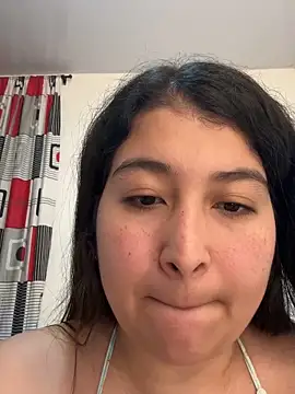 Snapshot of evelyn_1702 chatting on 25, 11, 2025 evelyn 1702 online show from 25, 11, 2025