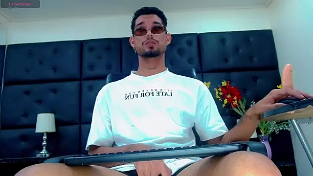 StivBigCock online show from 30, 9, 2025