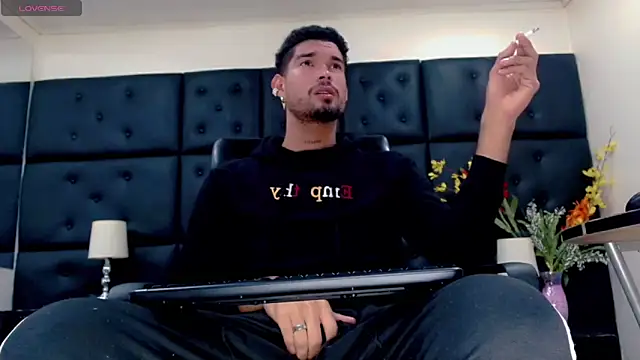 StivBigCock online show from 2, 10, 2025