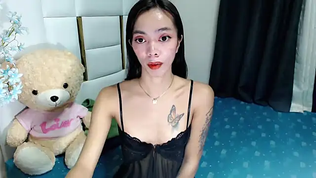 diamondnaked  online show from 13, 9, 2025
