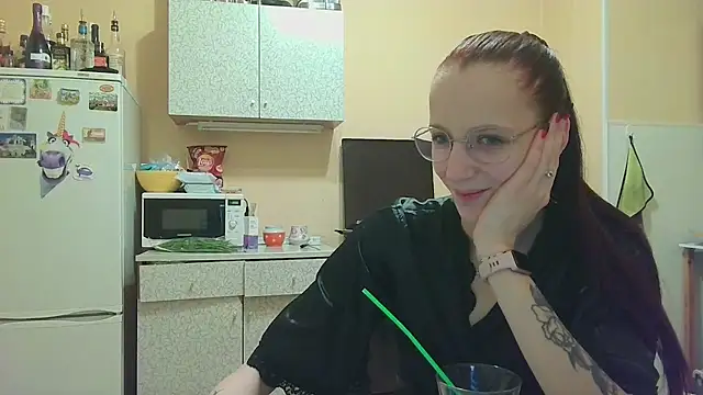 Snapshot of Lucy_Divine chatting on 11, 11, 2025 Lucy Divine online show from 11, 11, 2025