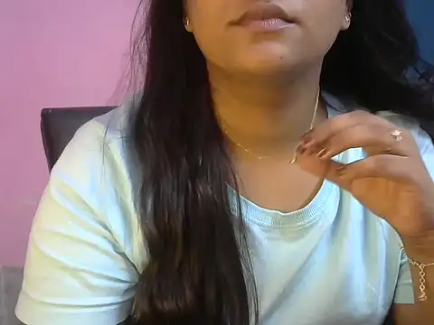 Snapshot of Queenxxx98 chatting on 16, 10, 2025 Queenxxx98 online show from 16, 10, 2025