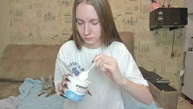 Kelly Gerzikaa online show from 15, 11, 2025