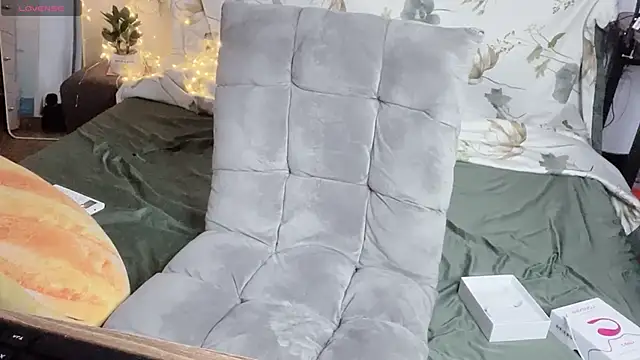 Jade-0906 online show from 4, 11, 2025