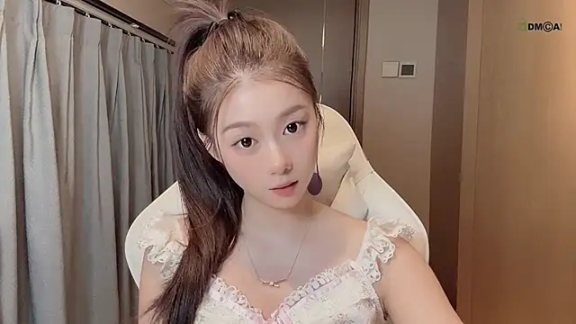 Snapshot of Makinghappymyself_ chatting on 29, 11, 2025 Makinghappymyself online show from 29, 11, 2025