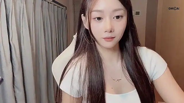 Snapshot of Makinghappymyself_ chatting on 1, 12, 2025 Makinghappymyself online show from 1, 12, 2025