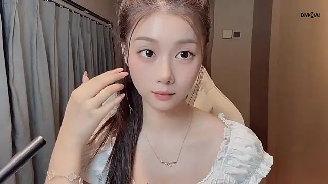 Snapshot of Makinghappymyself_ chatting on 4, 12, 2025 Makinghappymyself online show from 4, 12, 2025