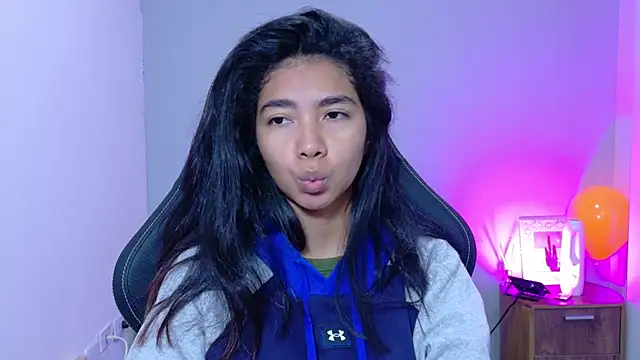 luna roja25 online show from 24, 3, 2026